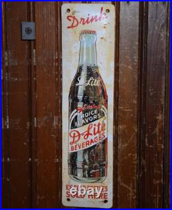 D-LITE BEVERAGES ICE COLD BOTTLE STAMPED PAINTED METAL DEALER SIGN 1950s VINTAGE