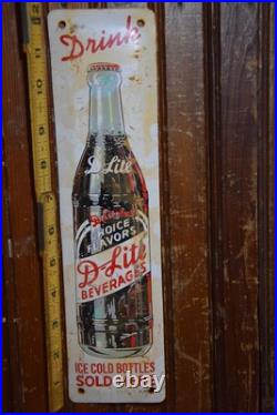 D-LITE BEVERAGES ICE COLD BOTTLE STAMPED PAINTED METAL DEALER SIGN 1950s VINTAGE
