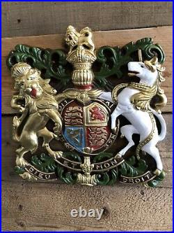 Royal Coat of Arms Cast Metal Sign Plaque Royal Crest Wall Hanger Hand Painted