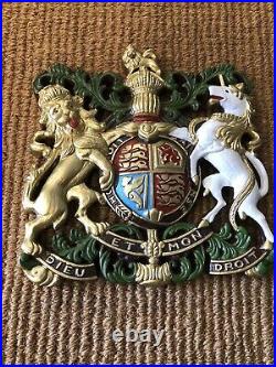 Royal Coat of Arms Cast Metal Sign Plaque Royal Crest Wall Hanger Hand Painted