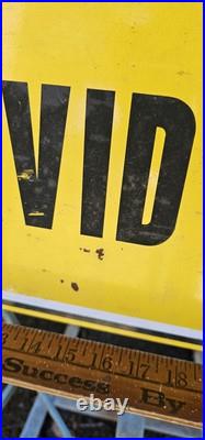 Vintage DS DuPont Lucite Duco Dulux Body Shop Repair Auto Paint Sign David Mills