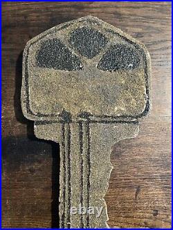 Vintage Hand Made Key Sign Hand Painted Hardware Store Signage Folk Art 2