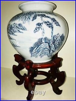 Vtg Korean Hand Carved & Painted Pale Blue Celadon Porcelain Vase 9x9 Signed